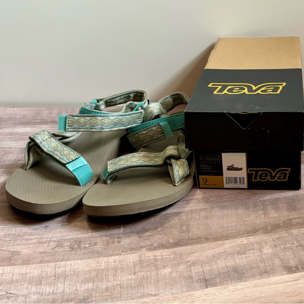 Teva Women’s Original Universal Miramar Fade Sage Multi Size 9 - Like New